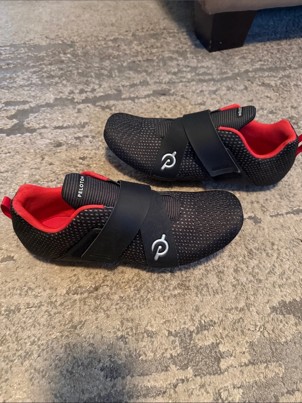 Peloton Men's Black Athletic Training Shoes with Red Lining